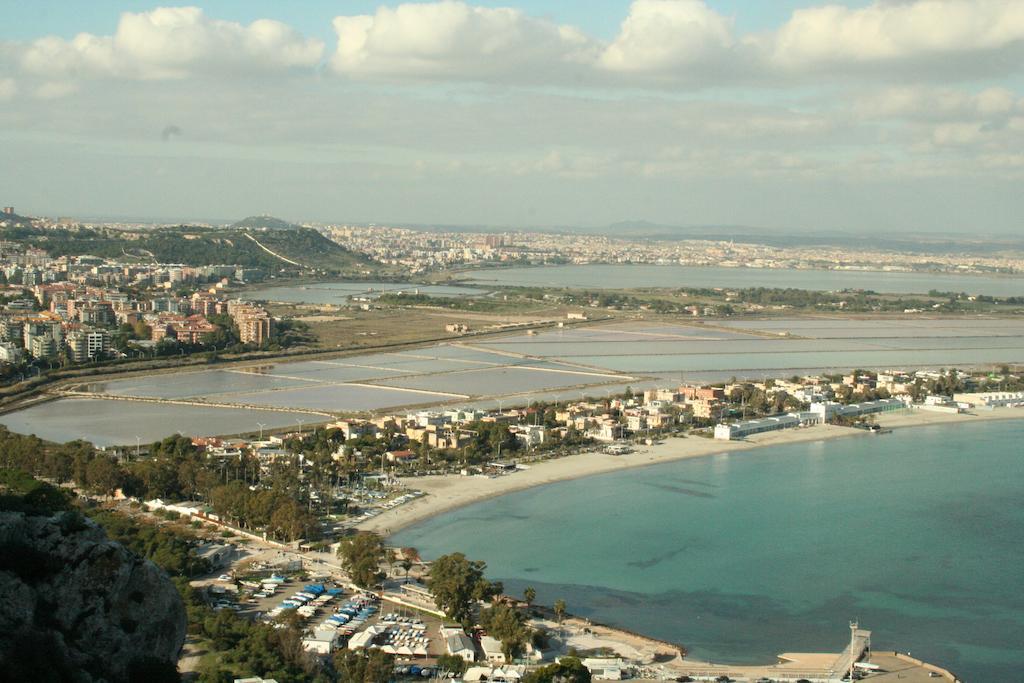 B&Beach Cagliari Guest House المظهر الخارجي الصورة