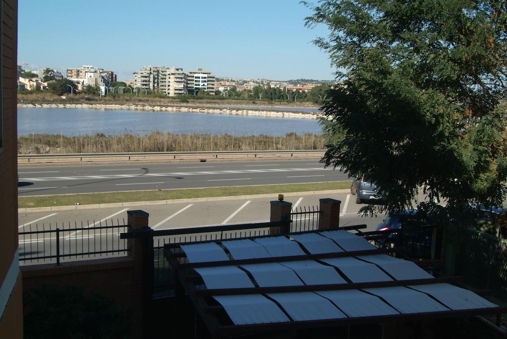 B&Beach Cagliari Guest House المظهر الخارجي الصورة